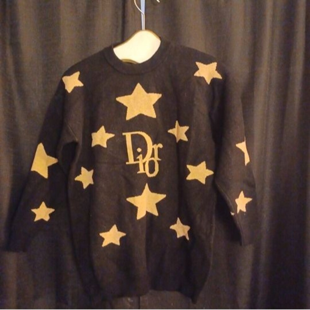 Star Sweater Size XS NWOT